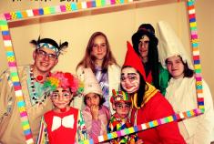 Karneval přilákal desítky klaunů