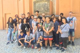 Světový romský festival KHAMORO 2019: Opět s dětmi z děcáků, díky Robertovi, který sám vyrůstal v dětském domově